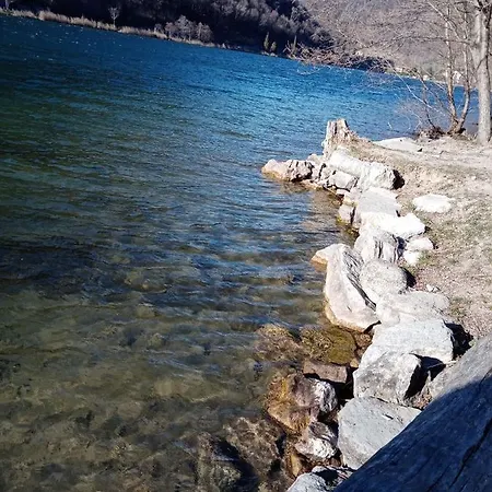 فندق مبيت وإفطار La Corte Del Segrino Canzo