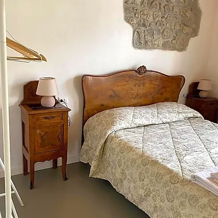 La Corte Del Segrino Bed & Breakfast 4*