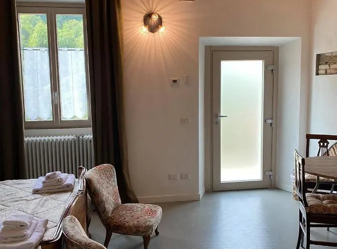 La Corte Del Segrino 3* Canzo